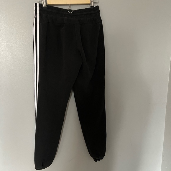 Adidas signature joggers S - Picture 3 of 7